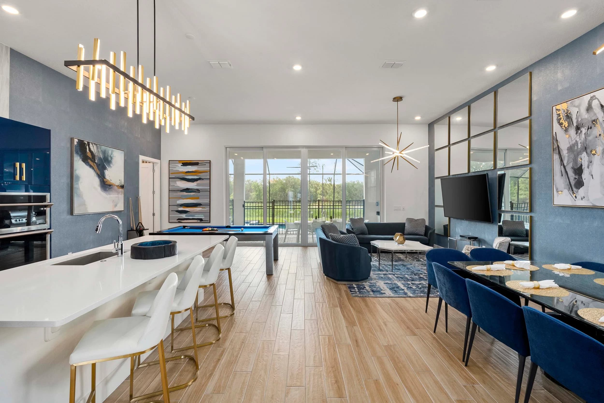 Vacation rental living and dining with blue accents